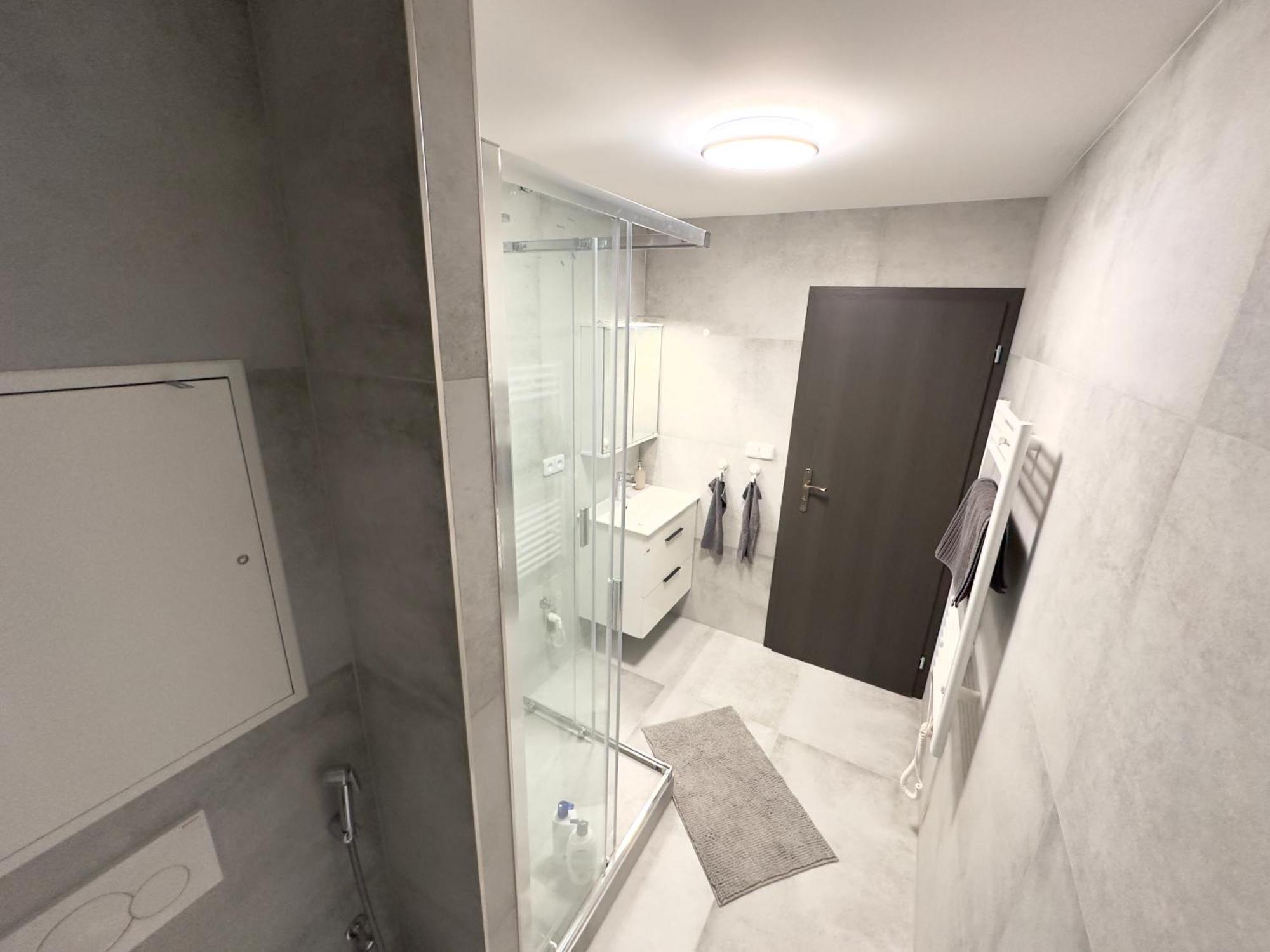 1bdr Dazzling Only 8 Min To Wenceslas Square